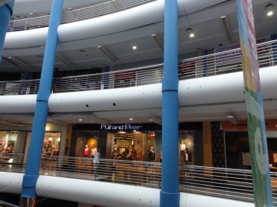 Geisterhaft: Selbst große Ketten sind ausgezogen.