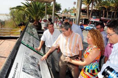 Die neuen Tafeln am Oasis. Foto: Twitter