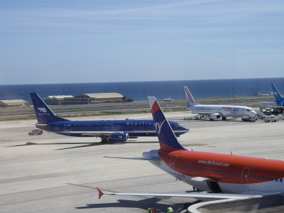 Viel Betrieb auf Gando - die zweite Startbahn wäre sinnvoll...