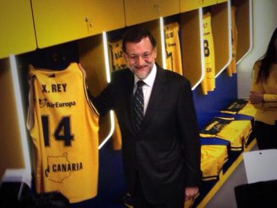 MP Rajoy gerade in der Mannschaftskabine. Foto: Twitter