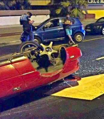 Hier kamen zwei Männer noch lebend raus. Foto: Twitter